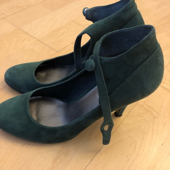 Nine West heels - Picture 2 of 3